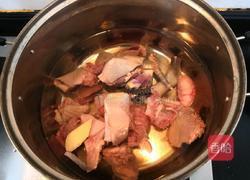 茭白木耳鸡汤的做法图解5