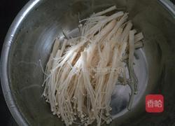 双菇番茄豆腐汤的做法图解1