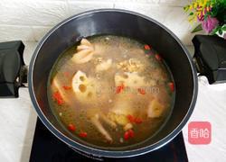 莲藕炖鸡汤的做法图解11