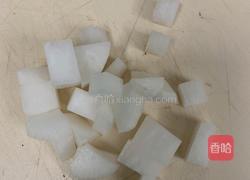 白萝卜雪梨水的做法图解2