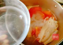 金针菇番茄椰汁牛骨汤的做法图解13