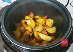 红烧肉烧土豆的做法图解9