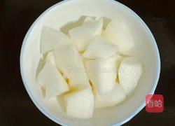 银耳雪梨红枣汤的做法图解3