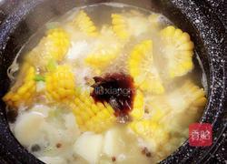 玉米山药排骨汤的做法图解12