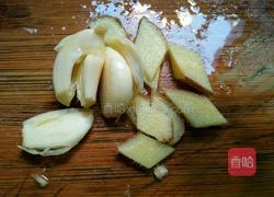 芹菜沙鱼汤的做法图解7