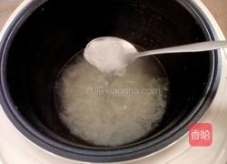 火龙果银耳莲子汤的做法图解8