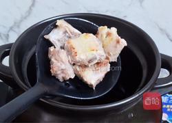 排骨山药玉米胡萝卜汤的做法图解7