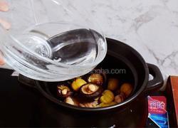 板栗香菇鸡汤的做法图解7