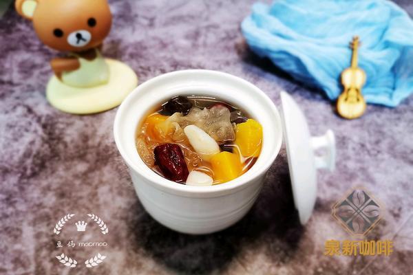 银耳南瓜百合汤