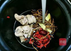 茶树菇红枣汤的做法图解3