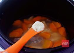 排骨山药胡萝卜汤的做法图解9