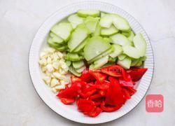 佛手瓜炒腊肉的做法图解2