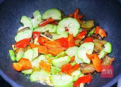 佛手瓜炒腊肉的做法图解7