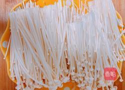 蒜蓉粉丝金针菇的做法图解2