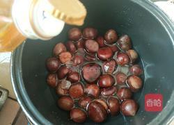 电饭煲焖板栗的做法图解5