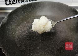 醪糟蛋花汤的做法图解2