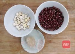 红豆莲子汤的做法图解1