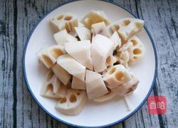 莲藕鸭腿煲的做法图解3