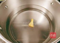 大脚菌山药鸭肉汤的做法图解7