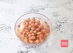 花生鸡爪汤的做法图解2