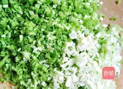 猪肉馅生煎包的做法图解2