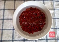 红豆小米粥的做法图解2