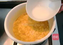 Illustration of how to make crab paste soup 13