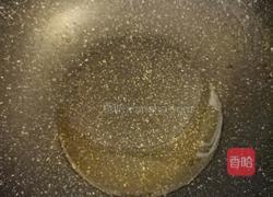 酸辣肥肠的做法图解2