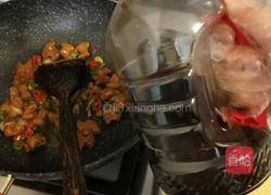 酸辣肥肠的做法图解9