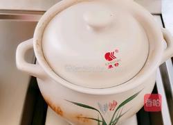 马蹄莲子百合雪梨糖水的做法图解5