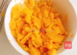 Illustration of how to make sweet potato cakes 2