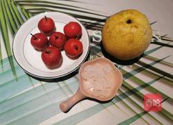 山楂雪梨汤的做法图解1