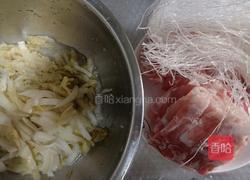 酸菜粉丝豆腐羊肉汤的做法图解1