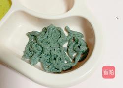 8个月加宝宝辅食：鸡肉黑芝麻酱面线的做法图解7