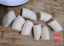 炸香蕉段的做法图解2
