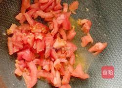 8个月以上宝宝辅食:茄汁小花粒粒面的做法图解8