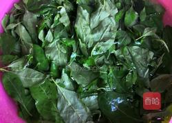 枸杞叶鱼滑汤的做法图解1