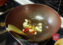 青椒炒茭白的做法图解3