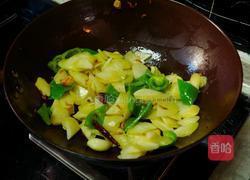 青椒炒茭白的做法圖解4