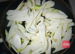 清炒茭白的做法图解3