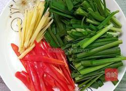 爆炒河虾的做法图解2