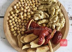 核桃红枣豆浆的做法图解1