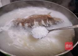 萝卜丝鲫鱼汤的做法图解10