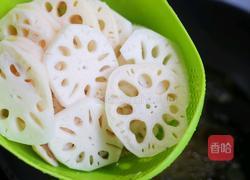 酥到掉渣的炸藕片的做法图解5