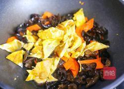 低脂低卡的黄瓜木耳炒鸡蛋的做法图解6