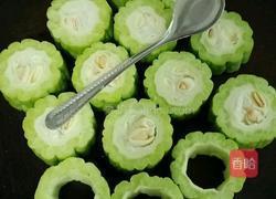 猪肉木耳酿苦瓜的做法图解3