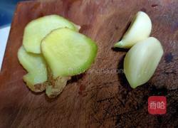 蒸蚝油鸡腿肉的做法图解2