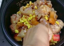 不用一滴油一滴水，做出来的懒人版猪蹄炖黄豆的做法图解10