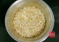 山药小米粥的做法图解1