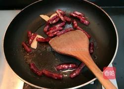 蒜苗炒腊肠的做法图解9